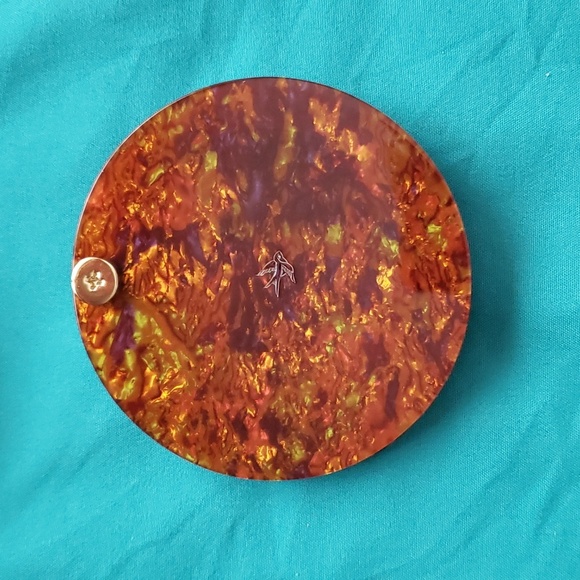 Erstwilder La Formidable Fauve Mirror Compact. NIB. Fox Mirror. - Picture 8 of 13